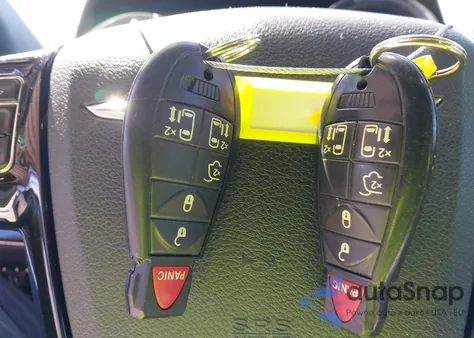 2014 Chrysler Town & Country S from USA, damaged, VIN 2C4RC1HG3ER368143